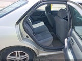 TOYOTA CAMRY LE 4T1BG22K3YU683133 снимка