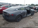 Tesla Model S 100D/75D/P100D 5YJSA1E25JF243246 fotografie