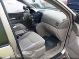 TOYOTA SIENNA LE 5TDZA23C54S210313 снимка