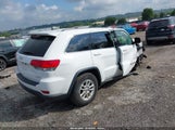 Jeep Grand Cherokee Laredo 4X4 1C4RJFAG4JC390846 photo