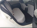 Toyota Corolla Le JTDEPRAEXLJ026877 снимка