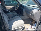 CHEVROLET TRAILBLAZER LS 1GNDS13S852346458 снимка