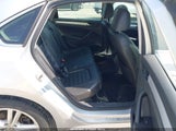 Volkswagen Passat 3.6L V6 Se 1VWBM7A34DC101512 fotografie