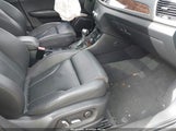 Audi Q3 2.0T Premium Plus WA1GFCFS6GR012628 снимка