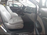Toyota Highlander Limited V6 5TDDKRFH1GS355442 photo
