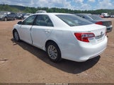 Toyota Camry Le 4T1BF1FK2CU155745 снимка