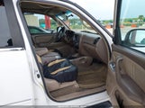 TOYOTA SEQUOIA LIMITED V8 5TDBT48A61S009806 снимка
