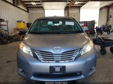 TOYOTA SIENNA LIMITED V6 5TDYK3DC0BS030781 снимка