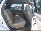 TOYOTA SEQUOIA SR5 V8 5TDBT44A76S265580 снимка