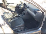 Volkswagen Passat 2.0L Tdi Se 1VWBN7A31CC098239 снимка
