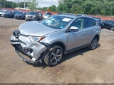 Toyota Rav4 Xle JTMRFREV2JJ208911 снимка
