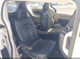 Chrysler Pacifica Touring L 2C4RC1BG0JR211527 снимка