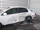 Toyota Corolla Le 2T1BU4EE2DC120547 fotografie