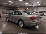 Volkswagen Passat 1.8T Se 1VWBT7A38GC016342 fotografie