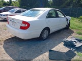 Toyota Camry Le JTDBE32K220109833 снимка