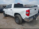 Toyota Tundra Sr5 5.7L V8 5TFDW5F14JX706958 снимка