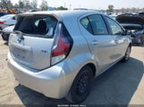 Toyota Prius C Two JTDKDTB32F1577380 снимка