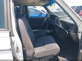Volvo 240 YV1AW8804P1945411 снимка