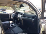 Toyota 4Runner Sr5 Premium JTENU5JR7M5962501 fotografie