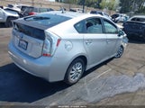 Toyota Prius Plug-In JTDKN3DP4D3038418 снимка