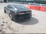 Tesla Model S P85 5YJSA1H10EFP52489 fotografie
