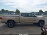 Toyota Tacoma Trd Sport 5TFDZ5BN7HX024795 fotografie