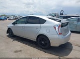 Toyota Prius Two JTDKN3DU9F1929129 photo