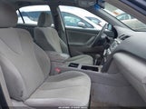 TOYOTA CAMRY LE 4T1BE46K68U200164 снимка