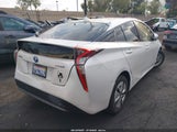 Toyota Prius JTDKARFU1H3544540 снимка