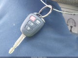 Toyota Corolla Le 5YFBURHE3JP783985 снимка