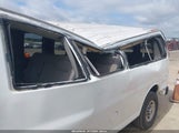 GMC Savana Standard 1GJHG39U341165653 снимка