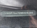 Volkswagen Jetta 2.5L Se 3VWDP7AJ7DM409285 снимка