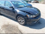 Volkswagen Passat 1.8T S 1VWAT7A38HC016032 снимка