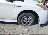 Toyota Prius Three JTDKN3DUXB5341887 снимка