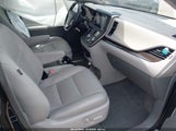 Toyota Sienna Xle 8 Passenger 5TDYZ3DC5JS941053 photo