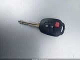 Toyota Rav4 Le JTMBFREV9GJ088132 снимка