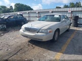 Lincoln Town Car Signature 1LNHM81W95Y635084 снимка