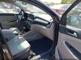 HYUNDAI TUCSON SE KM8J2CA42MU364139 снимка
