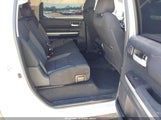 TOYOTA TUNDRA SR5 5.7L V8 5TFDW5F18FX474677 снимка