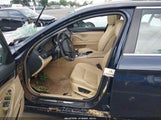 BMW 528I xDrive WBAXH5C54CDW06195 fotografie