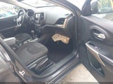 Jeep Cherokee Latitude 4X4 1C4PJMCS8HW632625 снимка