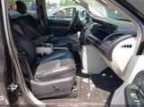 Chrysler Town & Country Limited Platinum 2C4RC1GG2FR506273 fotografie