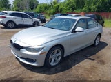 BMW 320I xDrive WBA3C3C56EF985662 fotografie