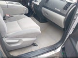 Toyota Tundra Grade 4.6L V8 5TFRM5F1XAX012450 снимка