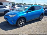 TOYOTA RAV4 XLE JTMWFREVXHJ126809 снимка