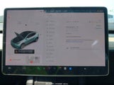 Tesla Model Y Long Range Dual Motor All-Wheel Drive 5YJYGDEE6MF253146 fotografie