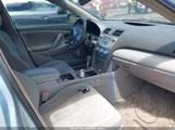TOYOTA CAMRY LE 4T1BE46K77U529213 снимка