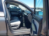 Volkswagen Tiguan 2.0T S 3VV0B7AX0JM206272 снимка
