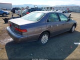 TOYOTA CAMRY LE 4T1BG22K6XU911849 снимка