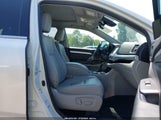 Toyota Highlander Xle 5TDJZRFH7KS594825 снимка